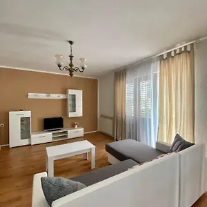 apartman-mira-volosko.primorje-gorskikotar.com/